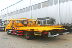 莫力达瓦达斡尔族自治旗附近拖车救援搭电